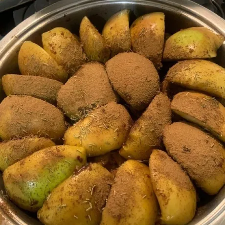 Груши с курицей